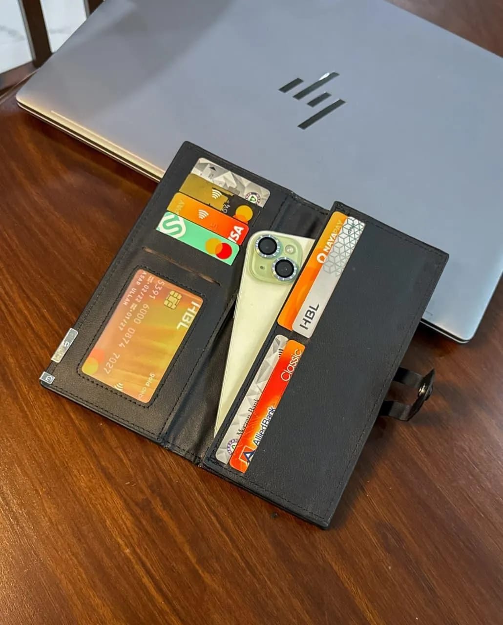 Classic Men's Genuine Leather Bifold Wallet